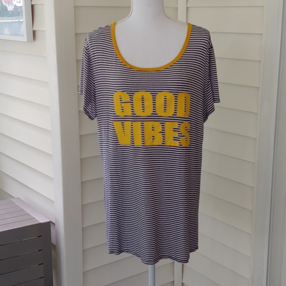 Free Kisses Sleep Shirt 2X